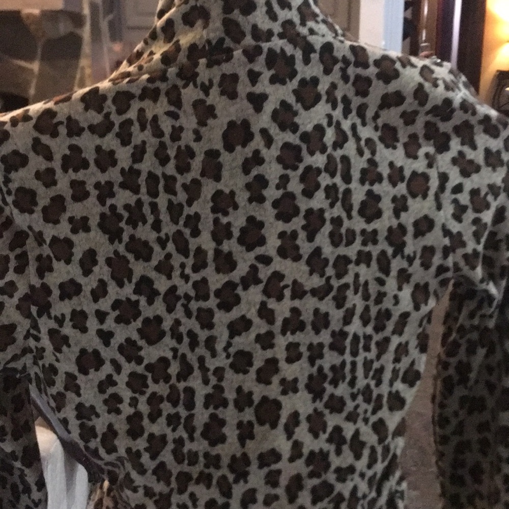Jacket - Picture 3 of 4
